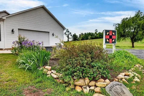 112 Guernsey Lane Staunton VA 24401