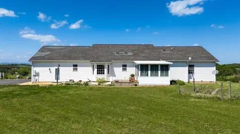 112 Guernsey Lane Staunton VA 24401
