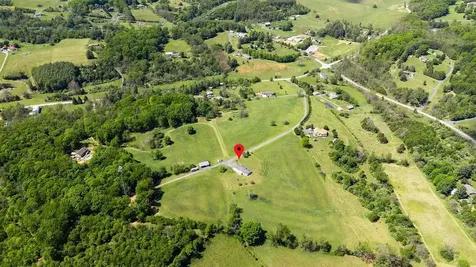 112 Guernsey Lane Staunton VA 24401