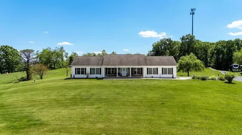 112 Guernsey Lane Staunton VA 24401