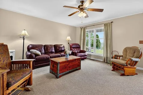112 Guernsey Lane Staunton VA 24401