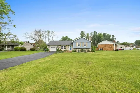 183 Cambridge Drive Stuarts Draft VA 24477