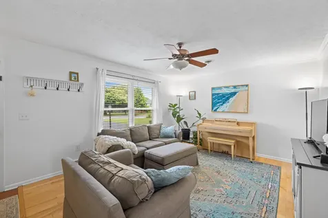 183 Cambridge Drive Stuarts Draft VA 24477