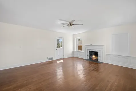 15 West High Street Stuarts Draft VA 24477