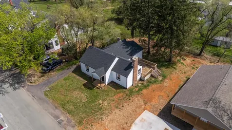 15 West High Street Stuarts Draft VA 24477