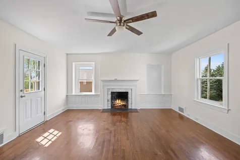 15 West High Street Stuarts Draft VA 24477