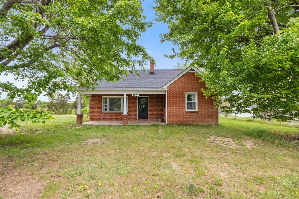 3024 East Side Highway Grottoes VA 24441