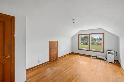 3024 East Side Highway Grottoes VA 24441
