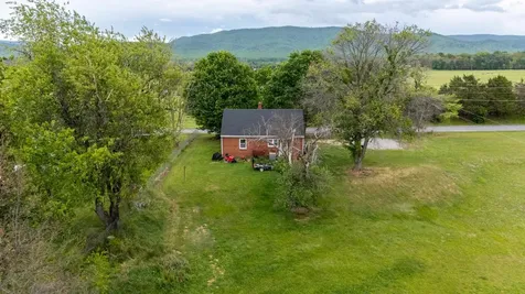 3024 East Side Highway Grottoes VA 24441