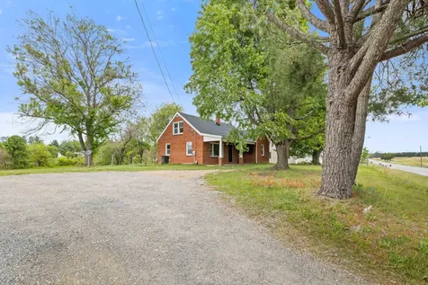 3024 East Side Highway Grottoes VA 24441