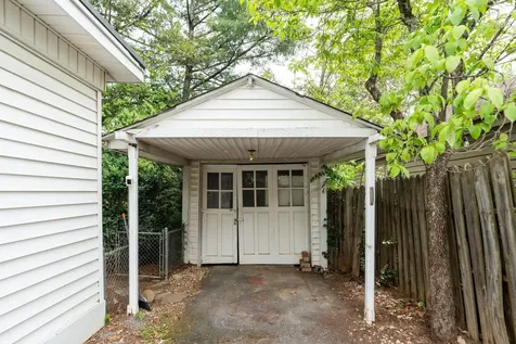 908 Lyndhurst Road Waynesboro VA 22980