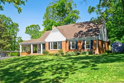 446 Mountain View Drive Staunton VA 24401