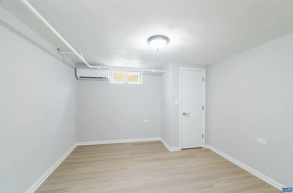 1036 Locust Avenue Charlottesville VA 22901