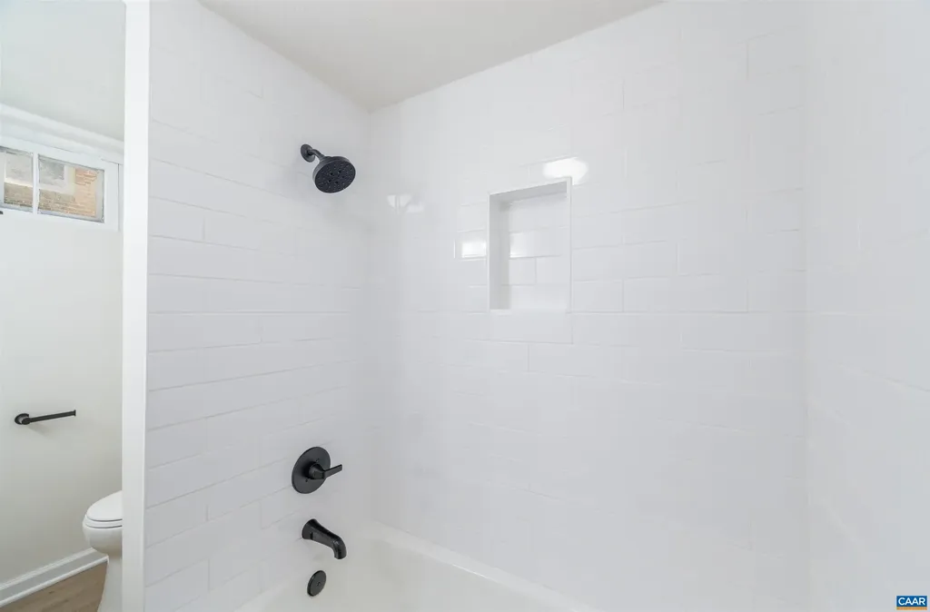 1036 Locust Avenue Charlottesville VA 22901