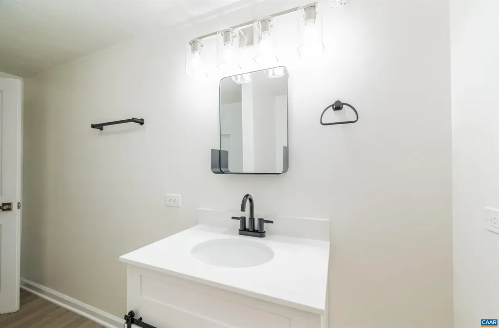 1036 Locust Avenue Charlottesville VA 22901