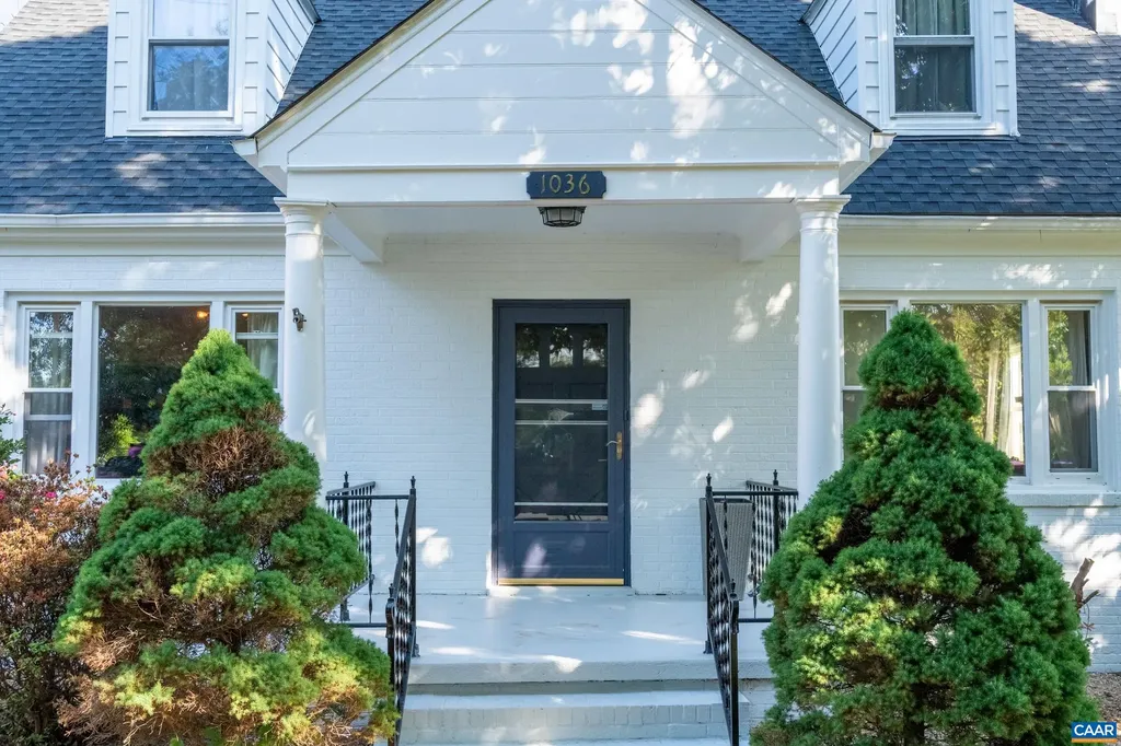 1036 Locust Avenue Charlottesville VA 22901