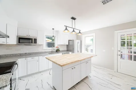 1036 Locust Avenue Charlottesville VA 22901