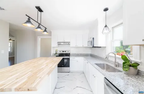 1036 Locust Avenue Charlottesville VA 22901