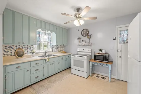 118 Stuart Avenue Stuarts Draft VA 24477