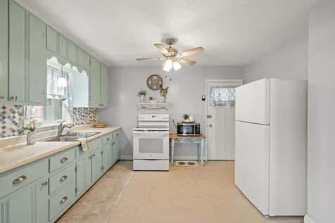 118 Stuart Avenue Stuarts Draft VA 24477