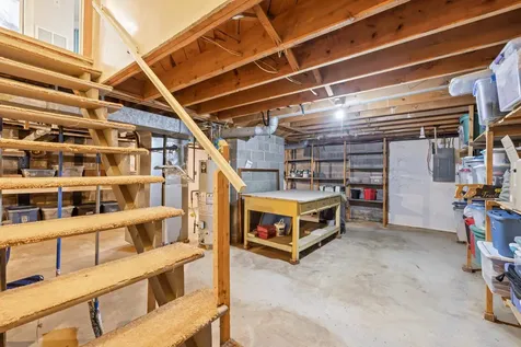 118 Stuart Avenue Stuarts Draft VA 24477