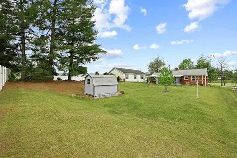 118 Stuart Avenue Stuarts Draft VA 24477
