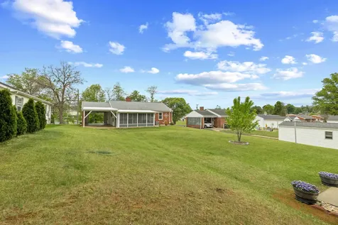 118 Stuart Avenue Stuarts Draft VA 24477