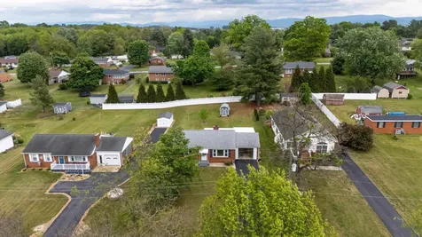 118 Stuart Avenue Stuarts Draft VA 24477