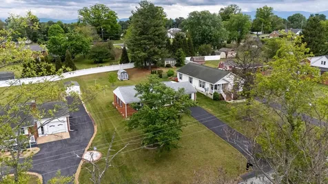 118 Stuart Avenue Stuarts Draft VA 24477