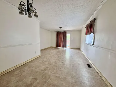 604 Loudoun Avenue Waynesboro VA 22980