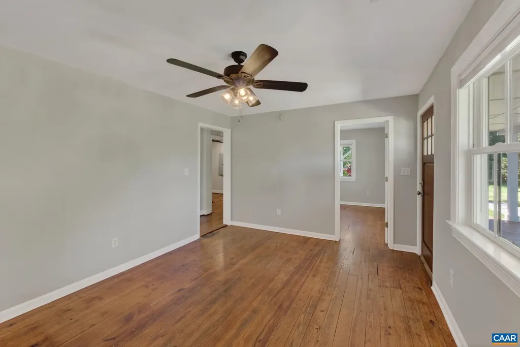 9702 Hatton Ferry Road Scottsville VA 24590