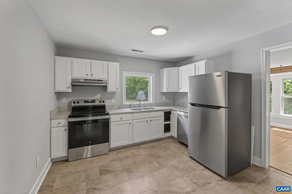 9702 Hatton Ferry Road Scottsville VA 24590