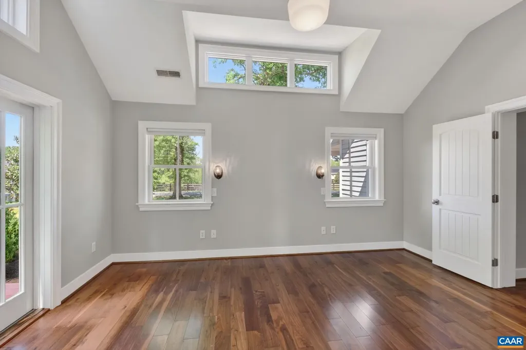 9702 Hatton Ferry Road Scottsville VA 24590