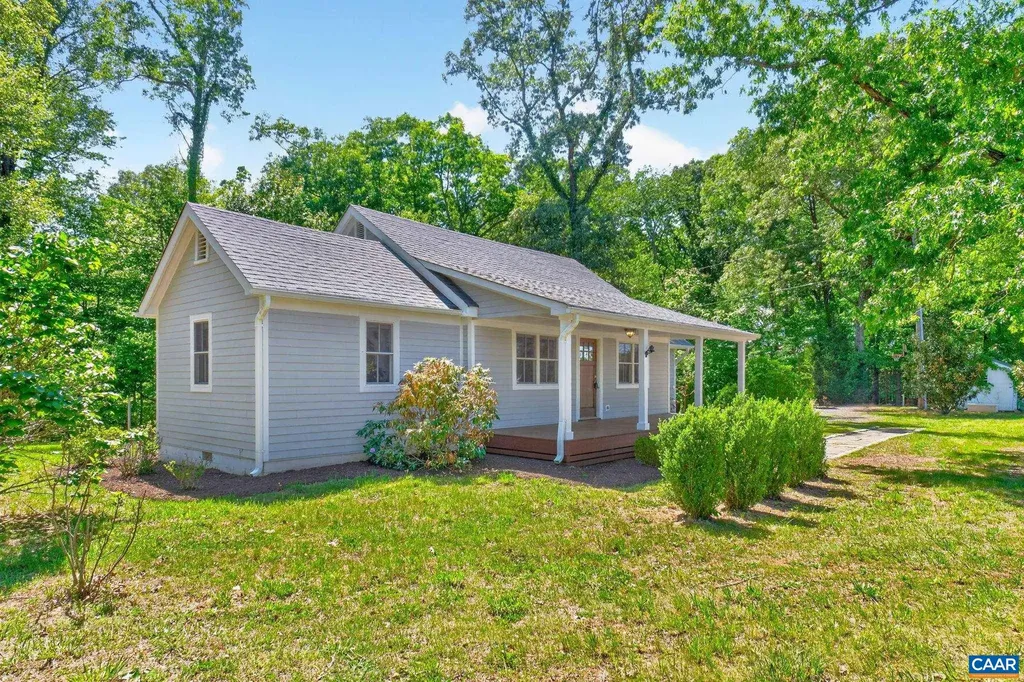 9702 Hatton Ferry Road Scottsville VA 24590