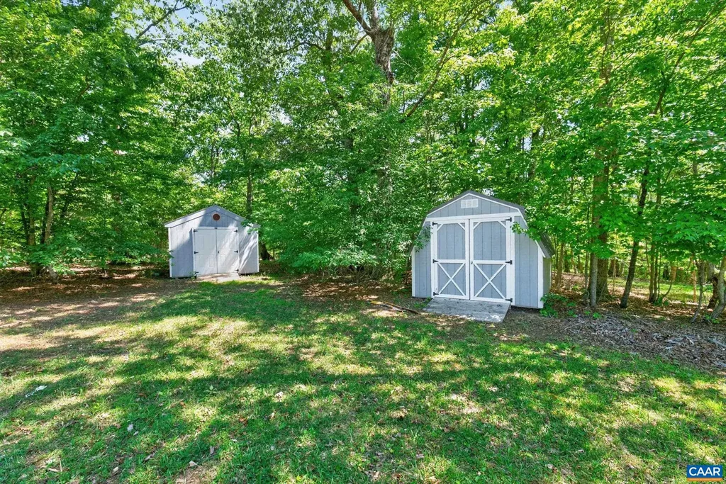 9702 Hatton Ferry Road Scottsville VA 24590