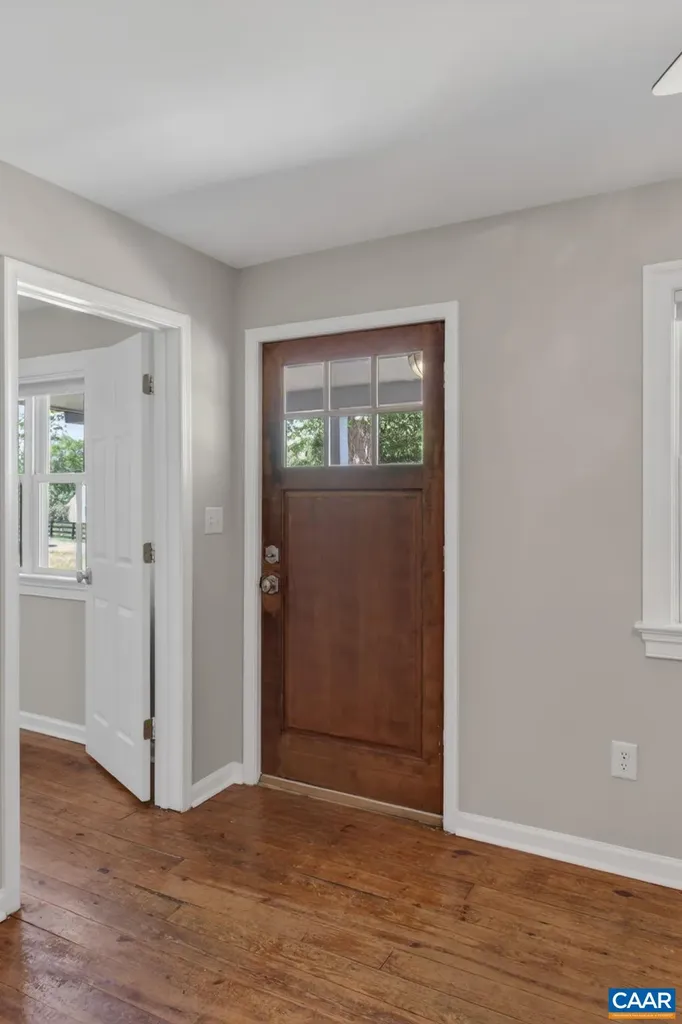 9702 Hatton Ferry Road Scottsville VA 24590