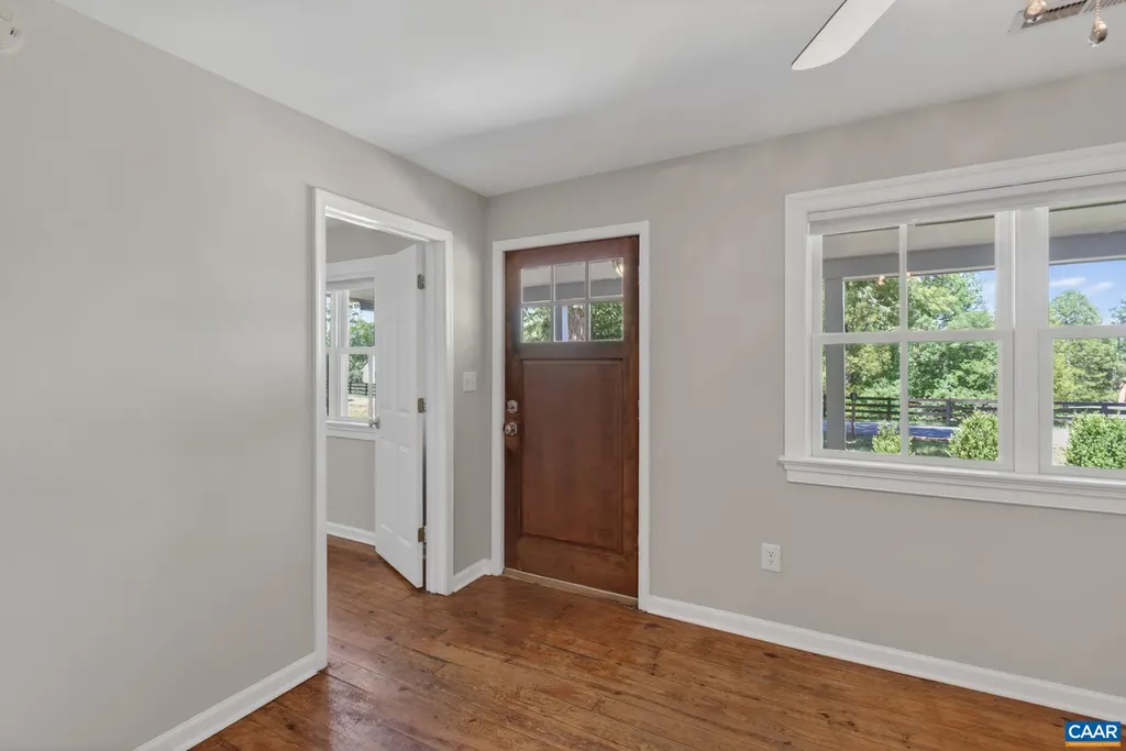 9702 Hatton Ferry Road Scottsville VA 24590