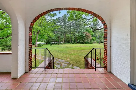 557 Ellison Lane S Waynesboro VA 22980