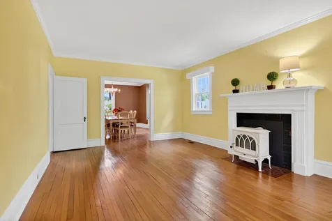 557 Ellison Lane S Waynesboro VA 22980