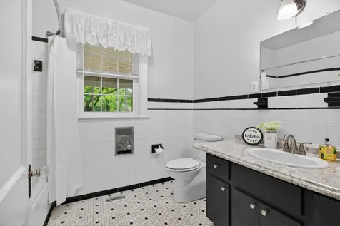 557 Ellison Lane S Waynesboro VA 22980