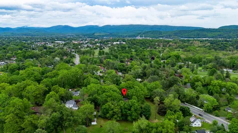 557 Ellison Lane S Waynesboro VA 22980