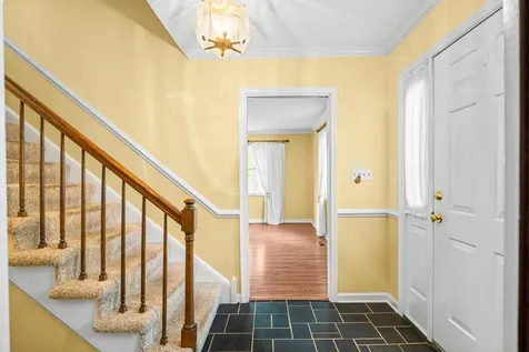 32 Henkel Road Waynesboro VA 22980