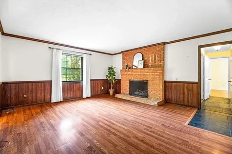 32 Henkel Road Waynesboro VA 22980