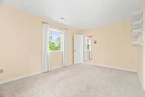 32 Henkel Road Waynesboro VA 22980