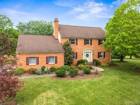 32 Henkel Road Waynesboro VA 22980