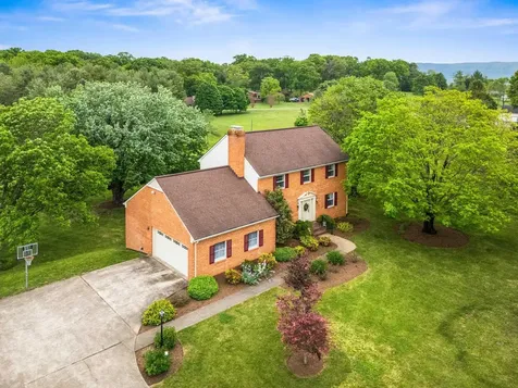 32 Henkel Road Waynesboro VA 22980