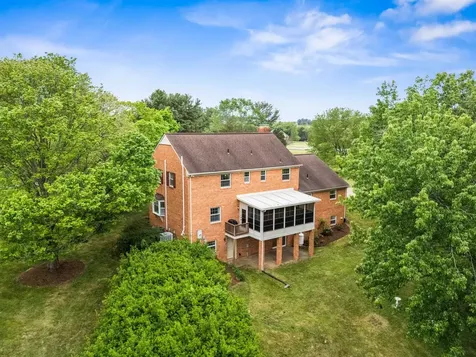 32 Henkel Road Waynesboro VA 22980