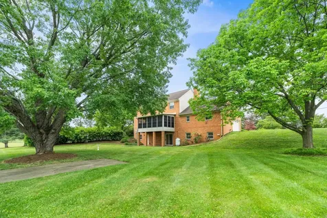32 Henkel Road Waynesboro VA 22980