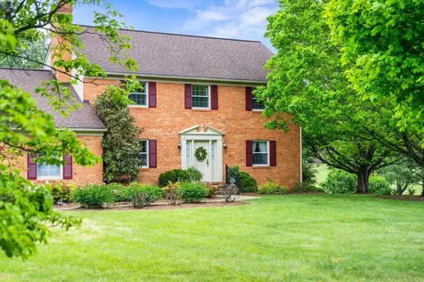 32 Henkel Road Waynesboro VA 22980