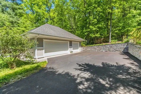 3340 Baybrook Drive Rockingham VA 22801